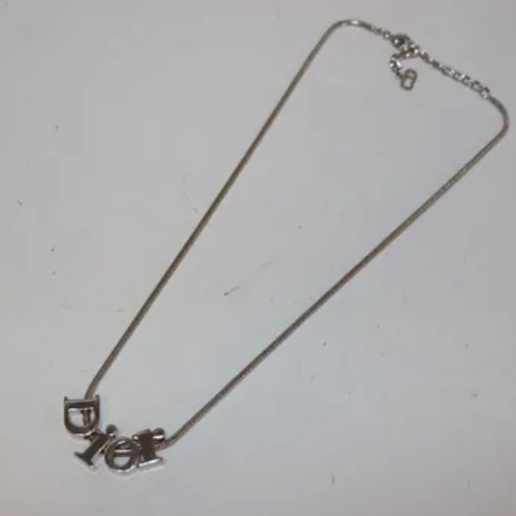 NWT Christian Dior Dior Initial Necklace - Picture 4 of 5